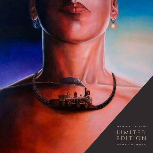 Reproducción obra surrealista el tren de la vida, en la que el torso desnudo de una mujer muestra las vías de un tren